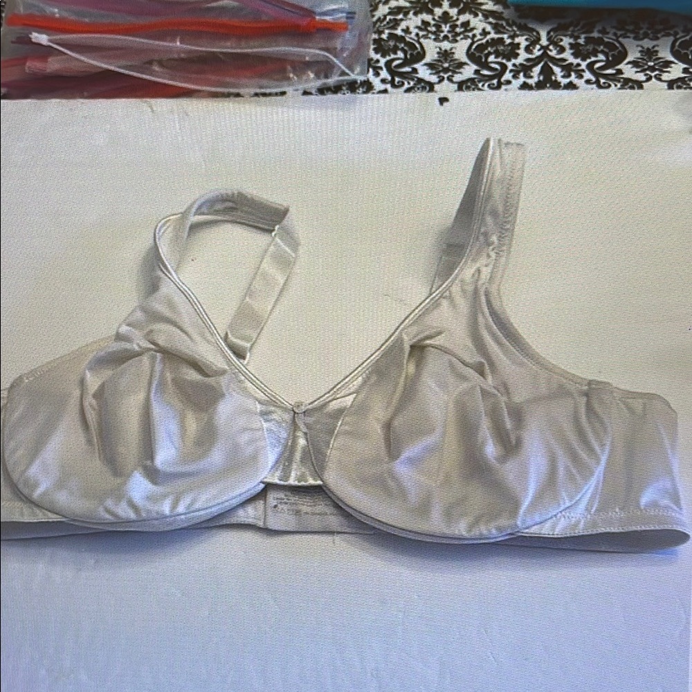 Elegant White Women's Bra
